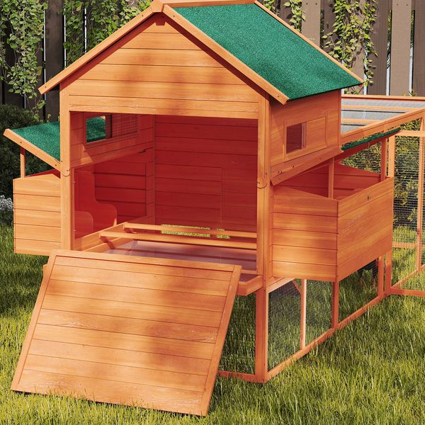 Ranger chicken coop with run for 8-10 hens hero view