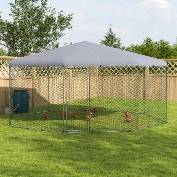 Bastion commercial chicken run for 19-25 hens hero view