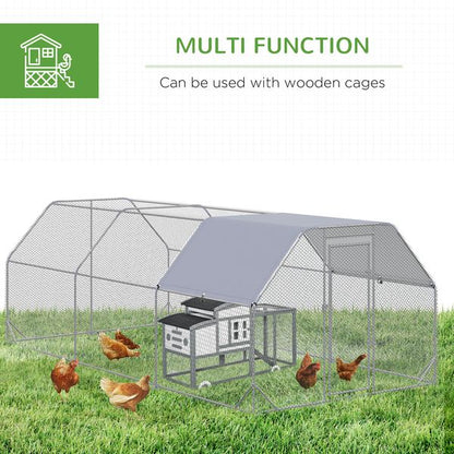 Trailhead walk-in chicken run for 15-18 hens hero view