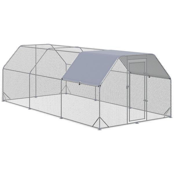 Trailhead walk-in chicken run for 15-18 hens hero view