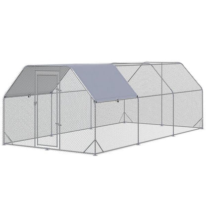 Trailhead walk-in chicken run for 15-18 hens hero view