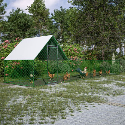 Ridgeline walk-in chicken run for 12-15 hens hero view
