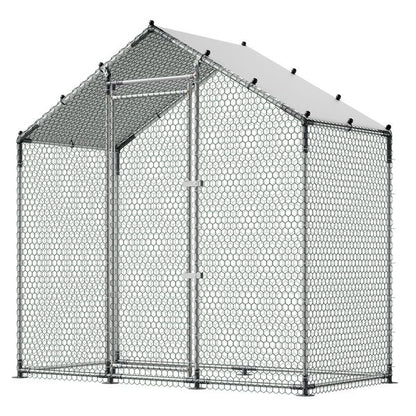 Scout walk-in chicken run for 4-6 hens hero view